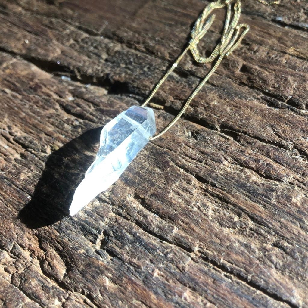 Ponta de Cristal - colar longo 70 cm (ouro 18k)