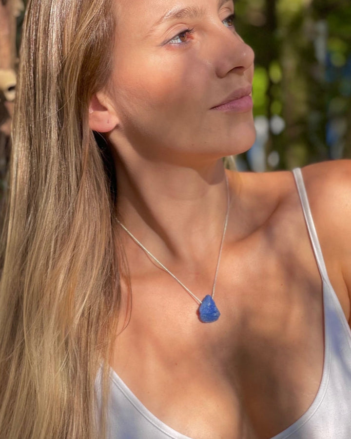Quartzo Azul - colar curto 40 cm (prata 925)