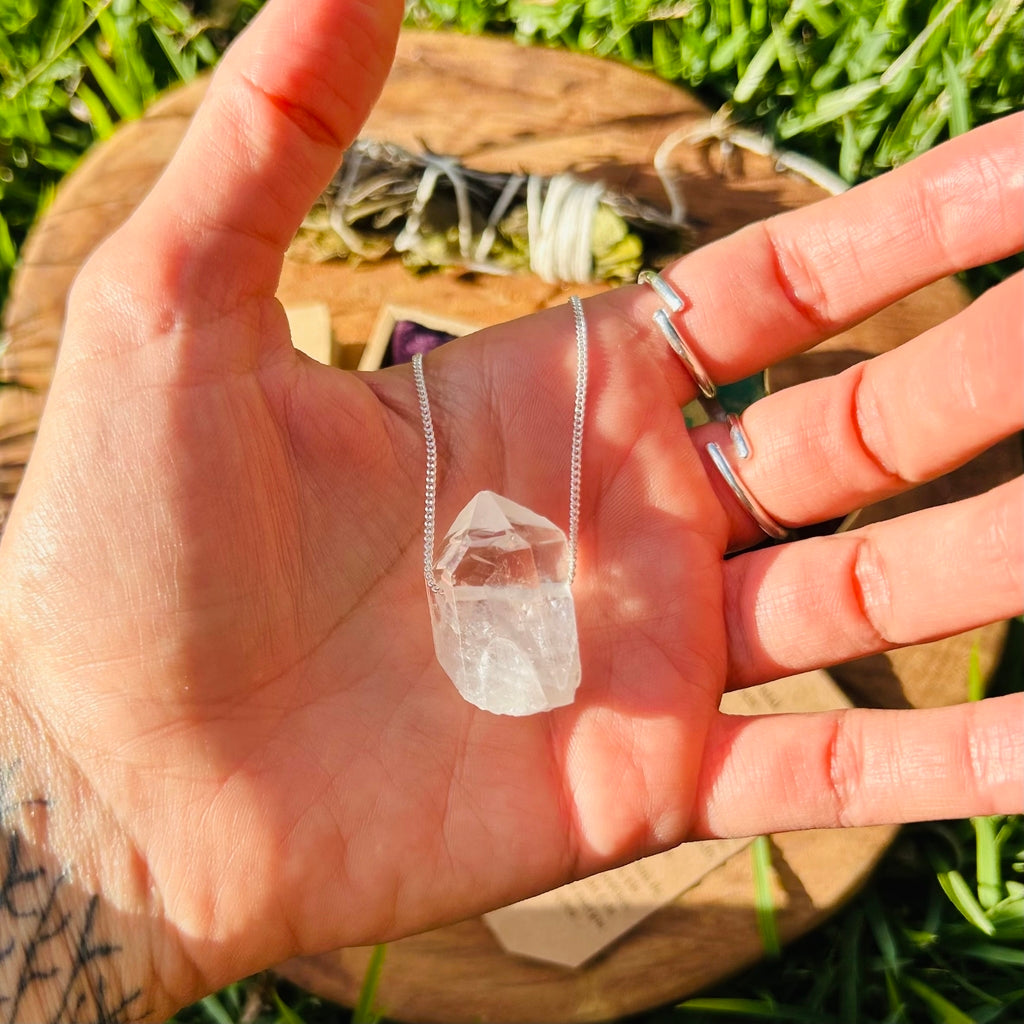 Ponta de Cristal grande - colar curto 40 cm (prata 925)