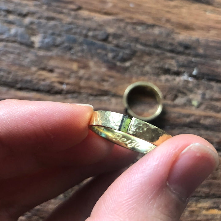 Turmalina Verde - aliança (ouro 18k)
