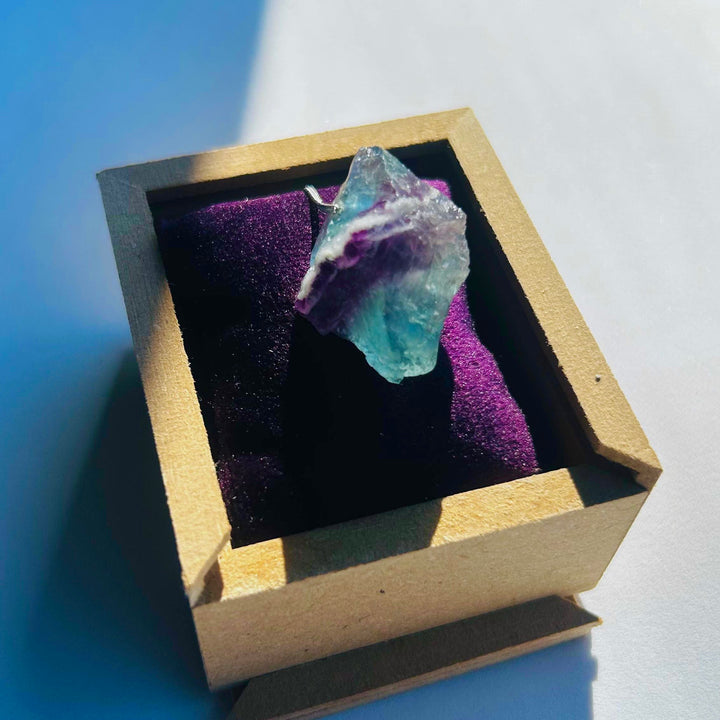 Fluorita Arco-Íris - colar curto 50 cm (prata 925)