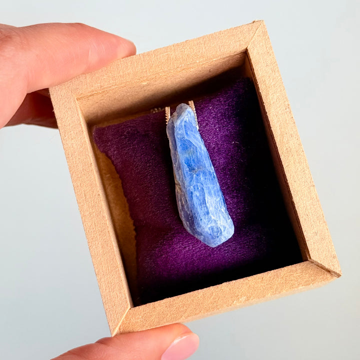 Cianita Azul - colar curto 50cm (prata 925)