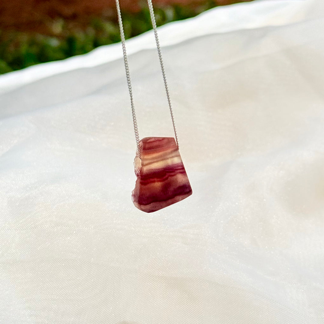 Fluorita Arco-Íris - colar curto 50 cm (prata 925)