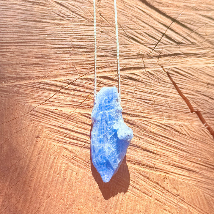 Cianita Azul - colar longo 70 cm (prata 925)