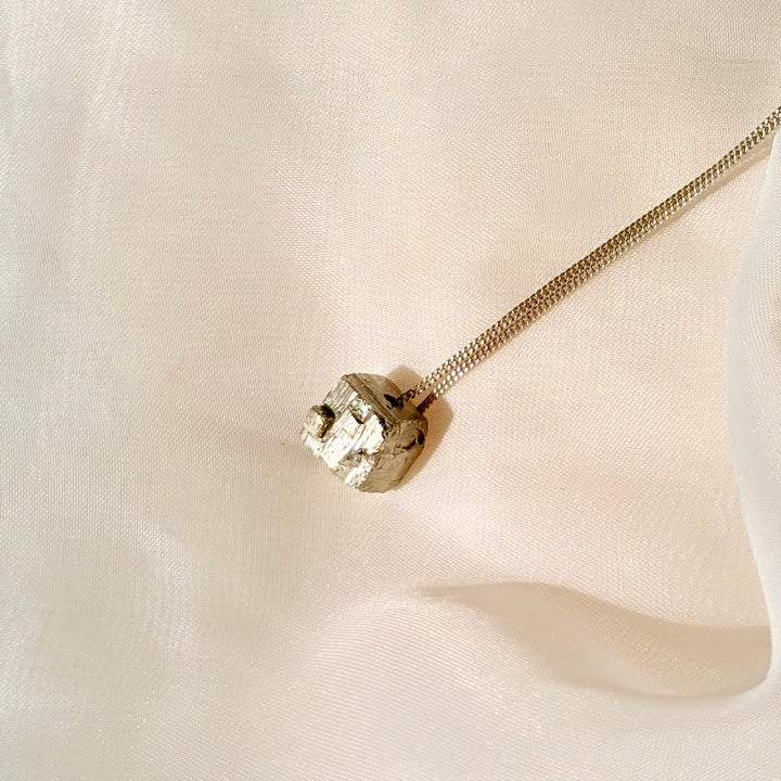 Pirita - colar longo 60 cm (prata 925 escurecida)