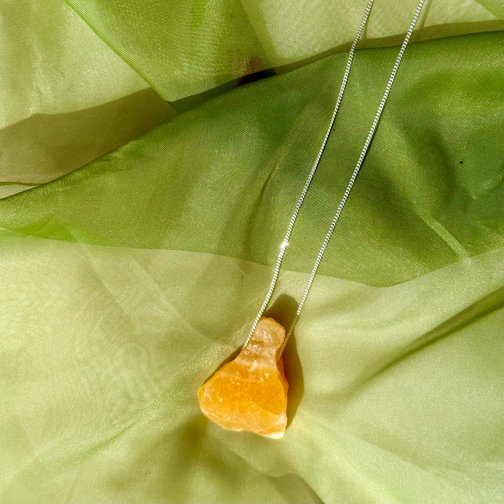 Calcita Amarela - colar longo 70 cm (prata 925)