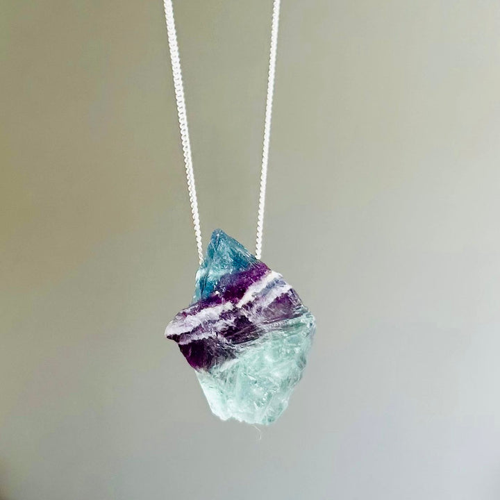 Fluorita Arco-Íris - colar curto 50 cm (prata 925)