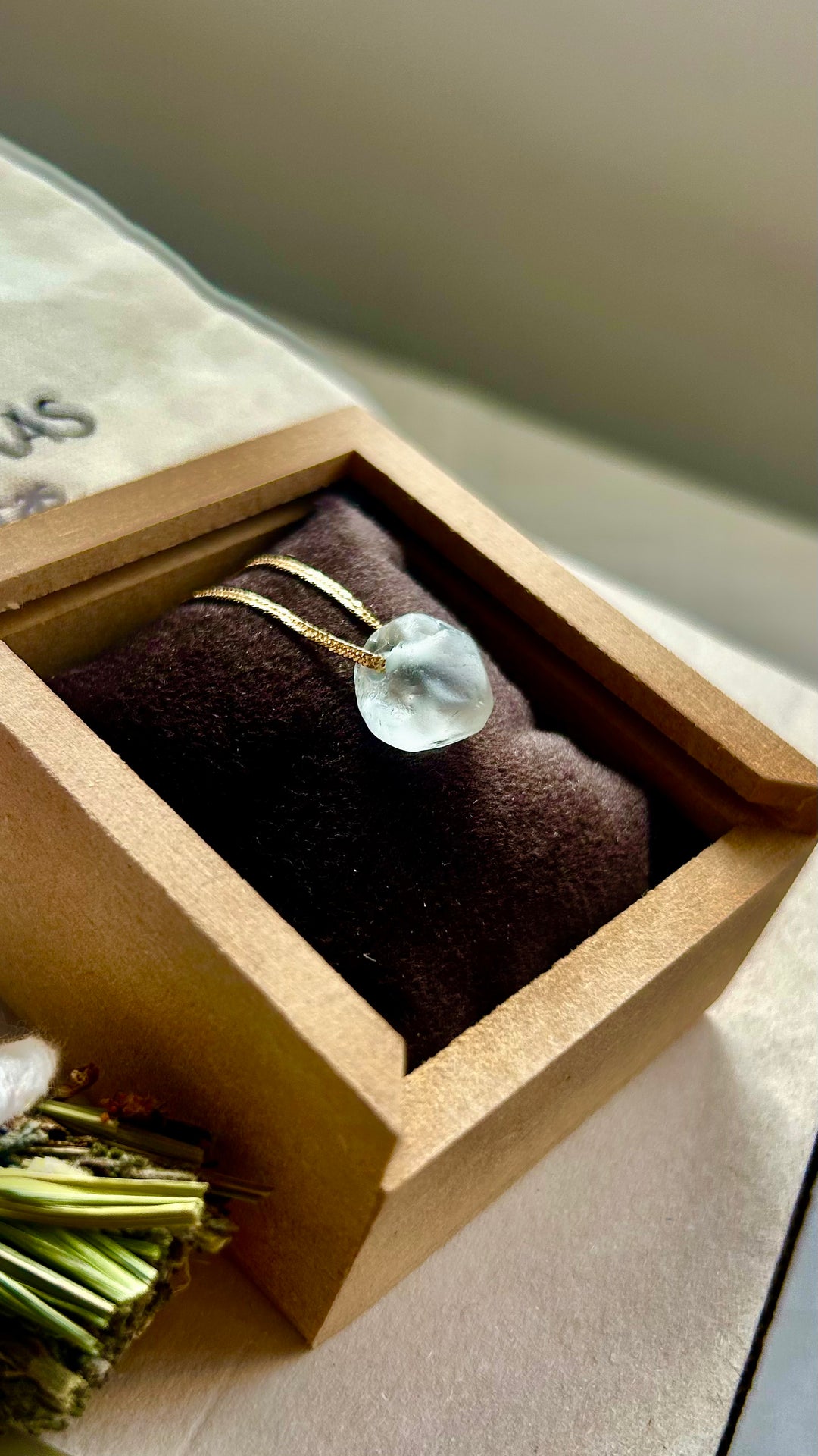Topázio Azul - colar curto 40 cm (ouro 18k)