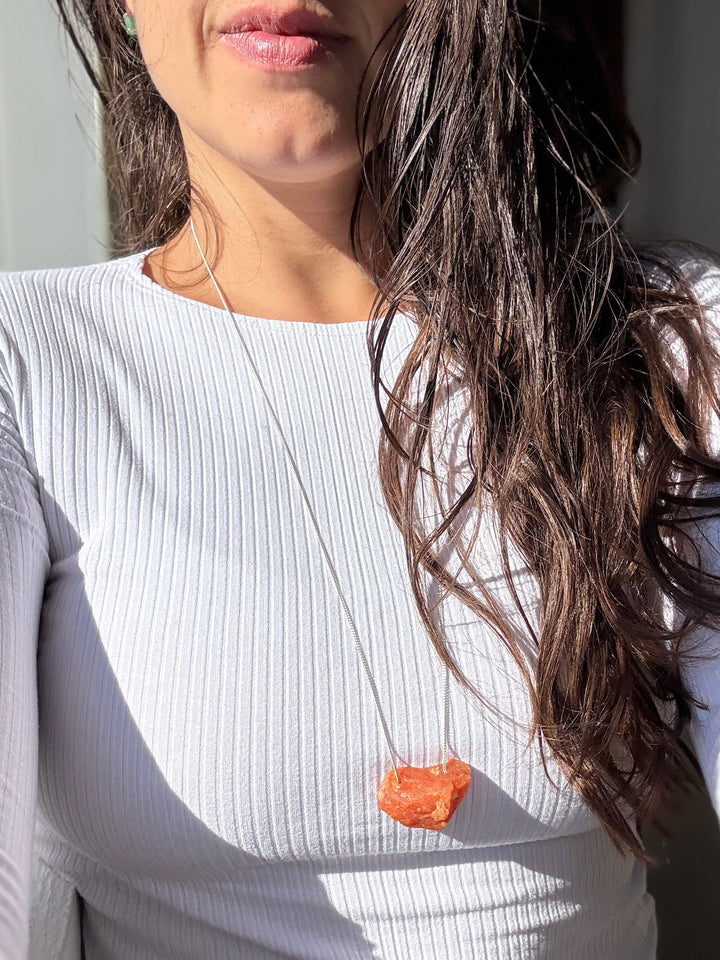 Calcita Laranja - colar longo 70 cm (prata 925)