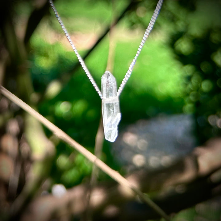 Ponta de Cristal - colar curto 40 cm (prata 925)